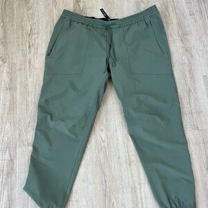 Lululemon Men’s License to Train Jogger